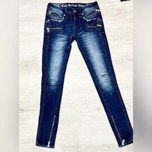 NWOT Rock Revival Camille Skinny Jeans Size 25